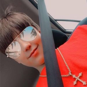 Meet your Posher, Johnathon